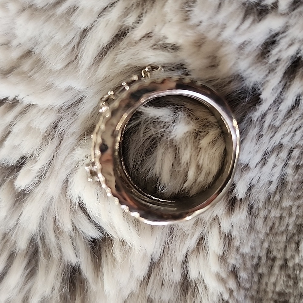 Silver ring - Picture 3 of 5